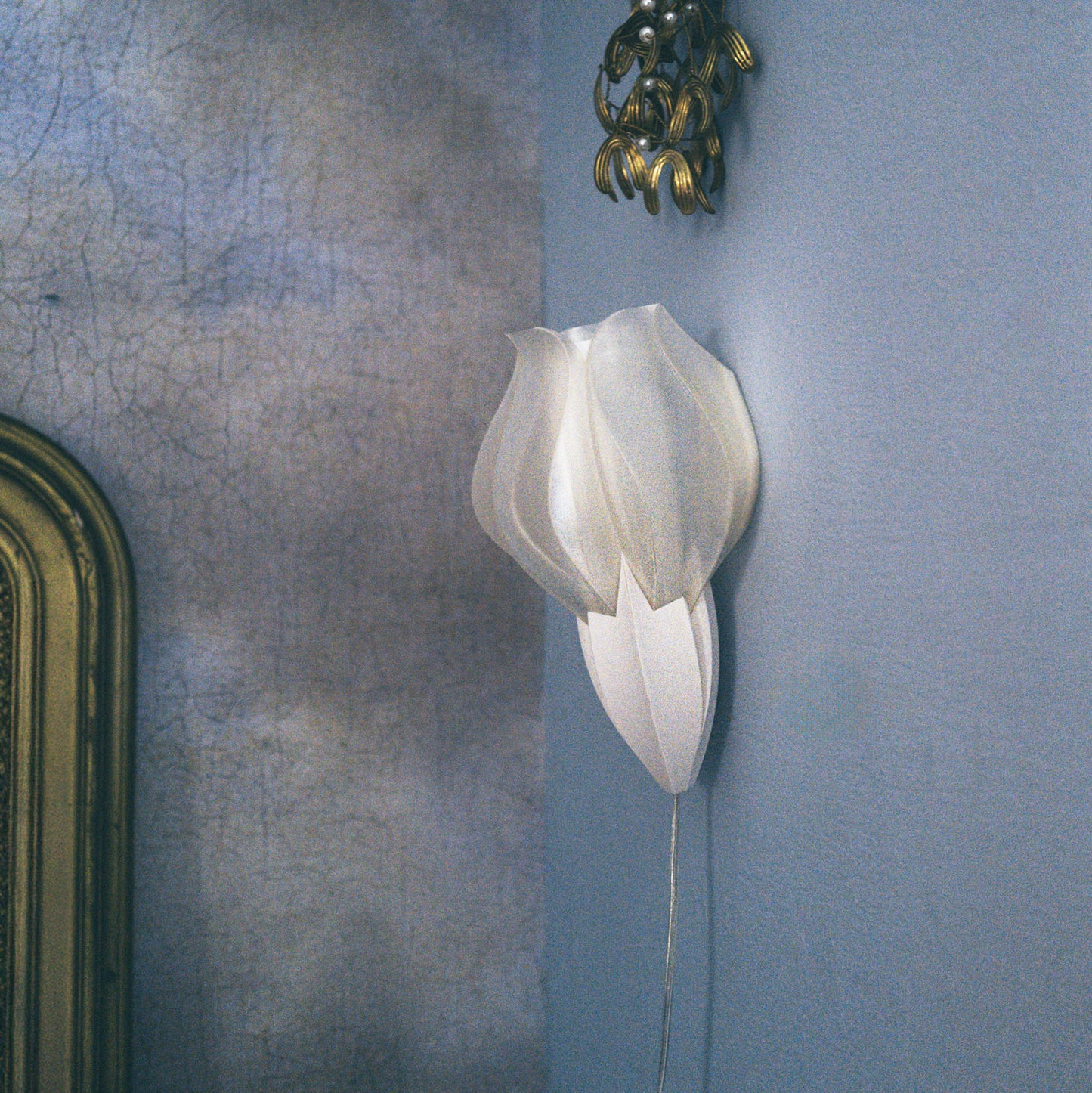 IRIS VITIS mini green wall light