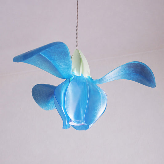 IRIS FILAMENTUM green pendant light