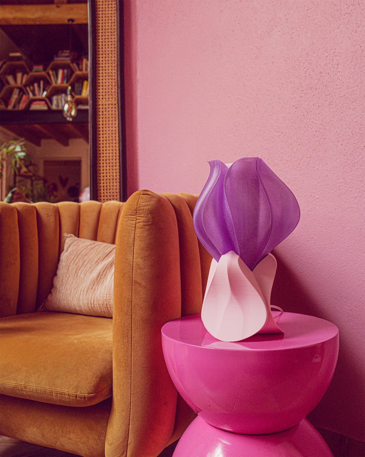 IRIS GEMMA Table lamp