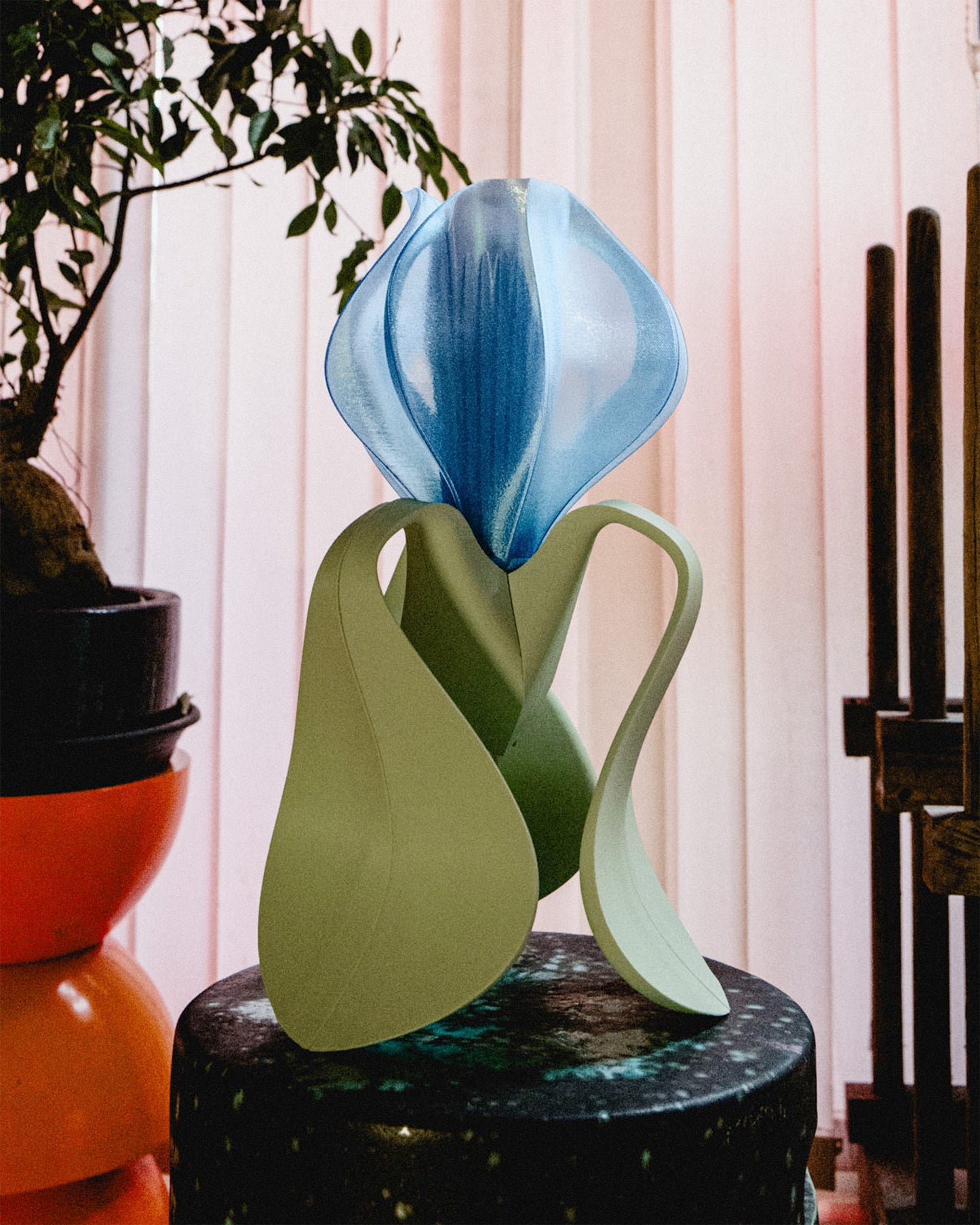IRIS LAMINA Table lamp
