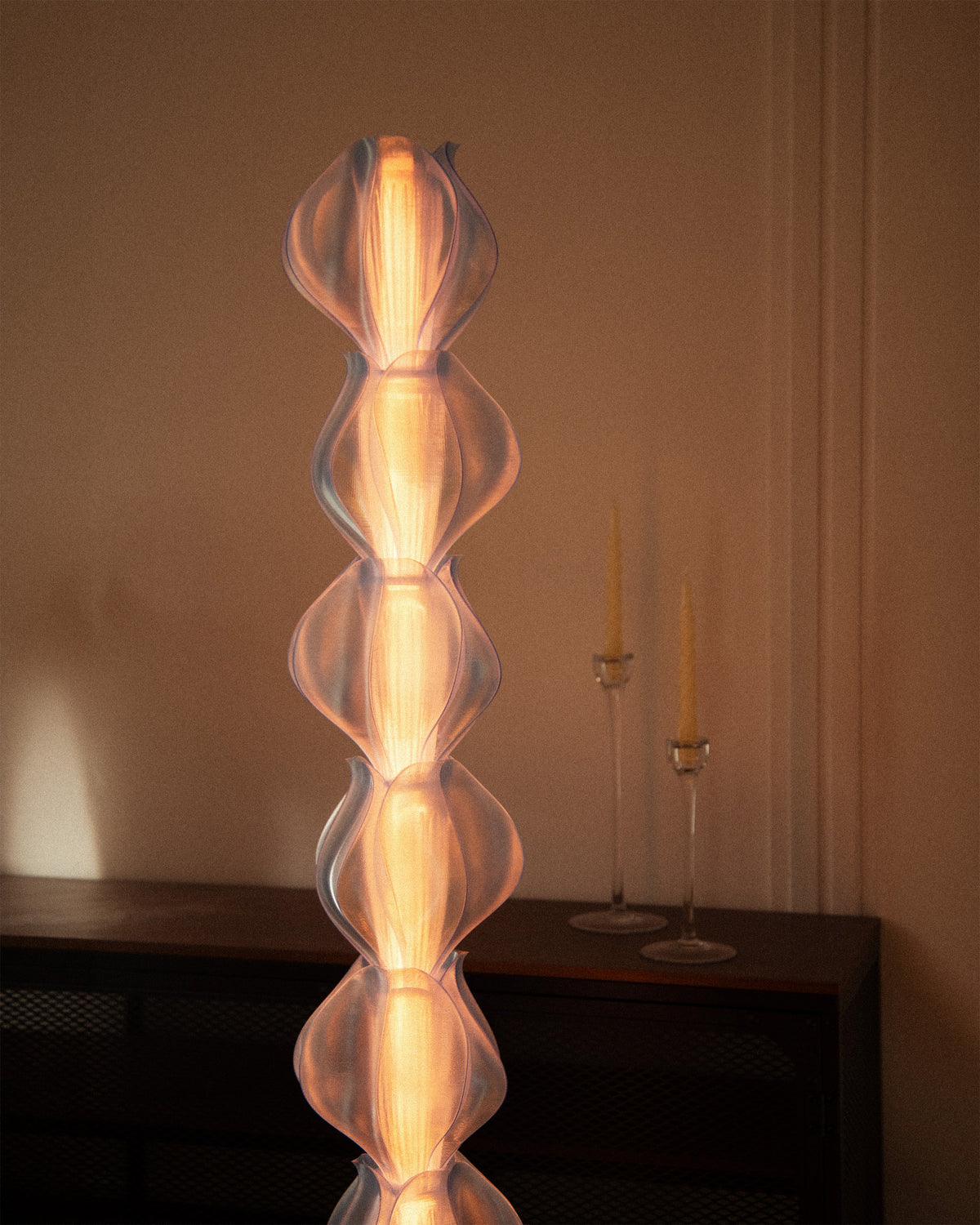 IRIS COLUMNA Totem