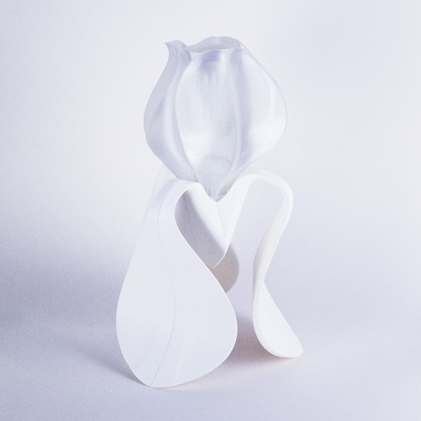 IRIS LAMINA white table lamp
